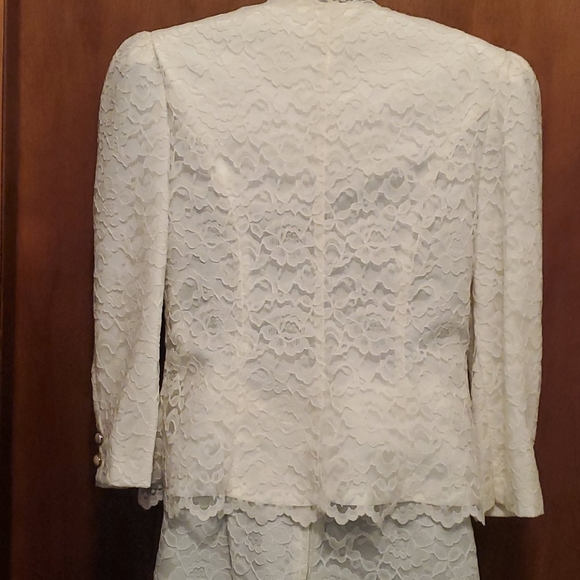 Vintage 2 piece Ivory Lace Suit Sz 12 EUC - Picture 5 of 11
